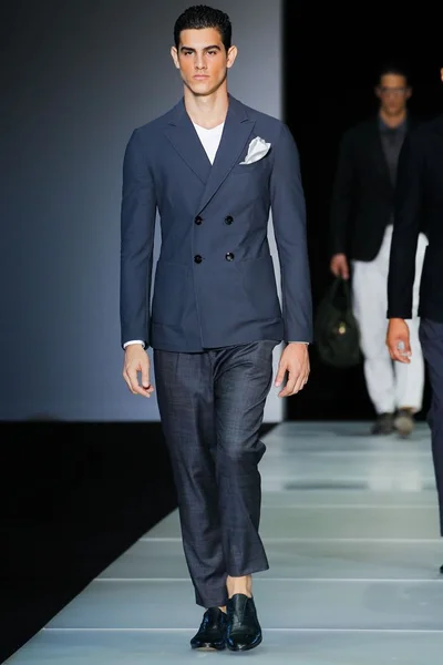 Look 39